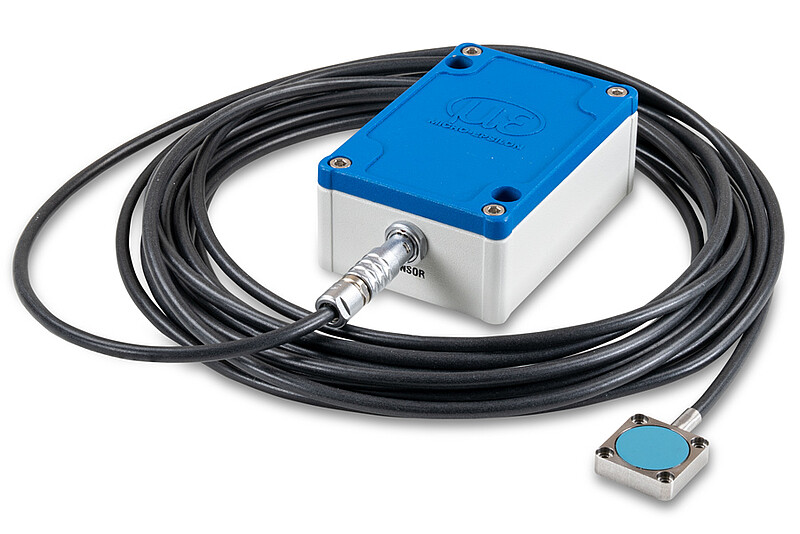 Système de mesure capacitif actif avec sortie analogique